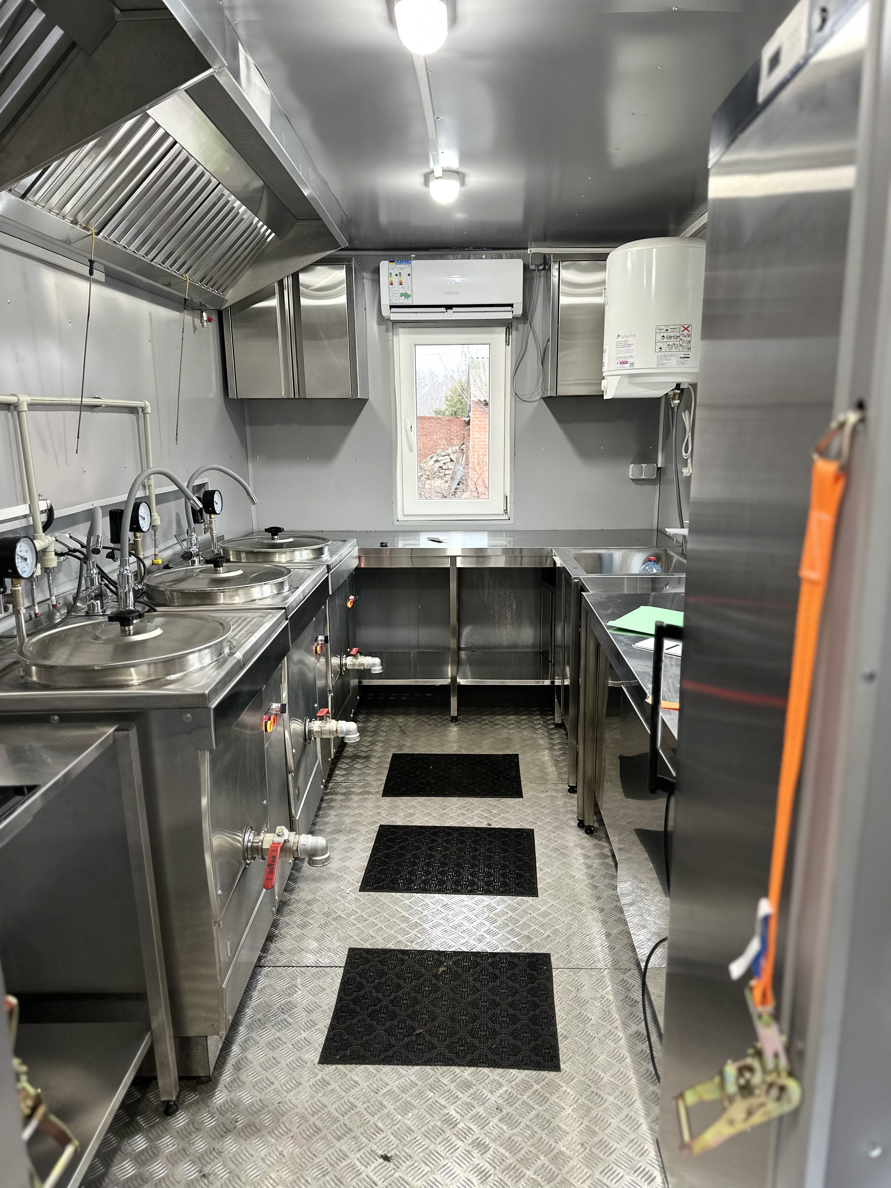 Готові мобільні комплекси